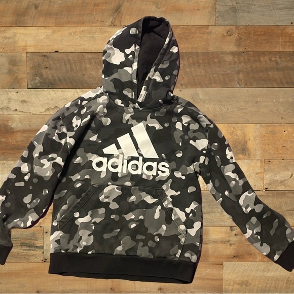 Adidas youth size hoodie size XL - Picture 1 of 3